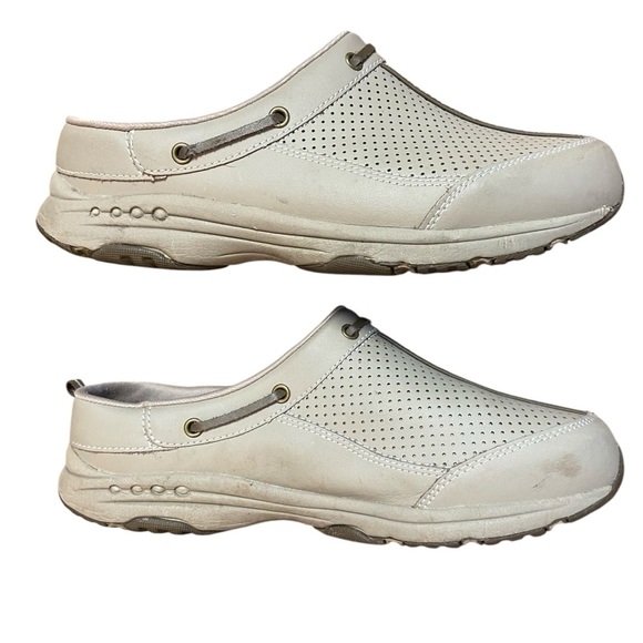 Easy Spirit Women's Triproute Clogs Size 8.5 WW Beige/Tan Leather Slip On Mule - Picture 3 of 13